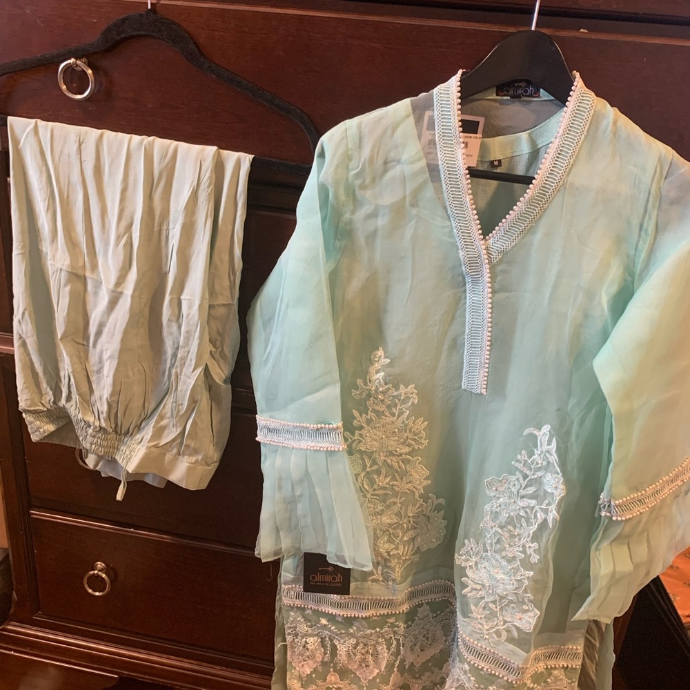 Elegant Mint Green Embroidered  2 piece Kurta Set with trouser